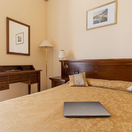 Hotel Villa Delle Rose Oristano Exterior photo